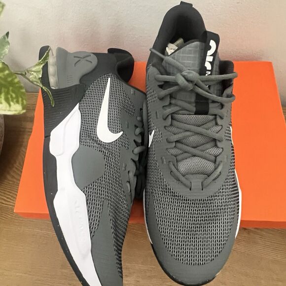 Mens Size 11 Nike Air Max Alpha Trainer 5 Smoke Grey Training DM0829 003 Gym main image 9